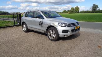 Volkswagen Touareg 3.0tsi hybrid  leer navi picture 8