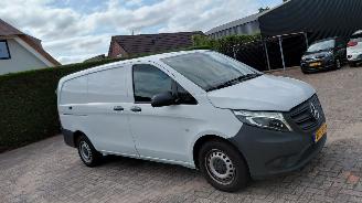 damaged commercial vehicles Mercedes Vito 110 cdi  102pk  airco  navi  lang 2021/12