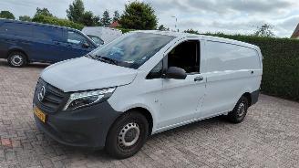 Mercedes Vito 110 cdi  102pk  airco  navi  lang picture 2