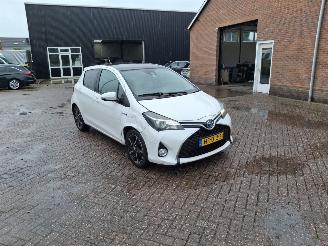 Toyota Yaris 1.5 hybrid navi pano picture 5