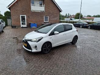Toyota Yaris 1.5 hybrid navi pano picture 4