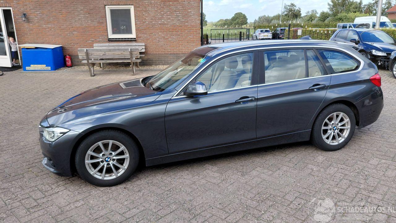 BMW 3-serie 320i  184 pk clima leer