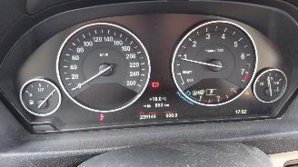 BMW 3-serie 320i  184 pk clima leer picture 8
