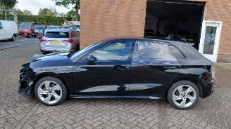 Schadeauto Audi A3 1.0 tfsi  110pk navi  s line 2023/4