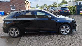 Audi A3 1.0 tfsi  110pk navi  s line picture 5