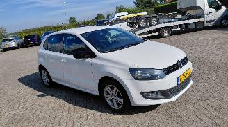 Damaged car Volkswagen Polo 1.2i  69pk    airco 5drs 2011/9