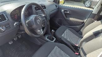 Volkswagen Polo 1.2i  69pk    airco 5drs picture 2