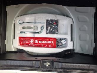 Suzuki Swift 1.2i  90pk navi airco picture 9