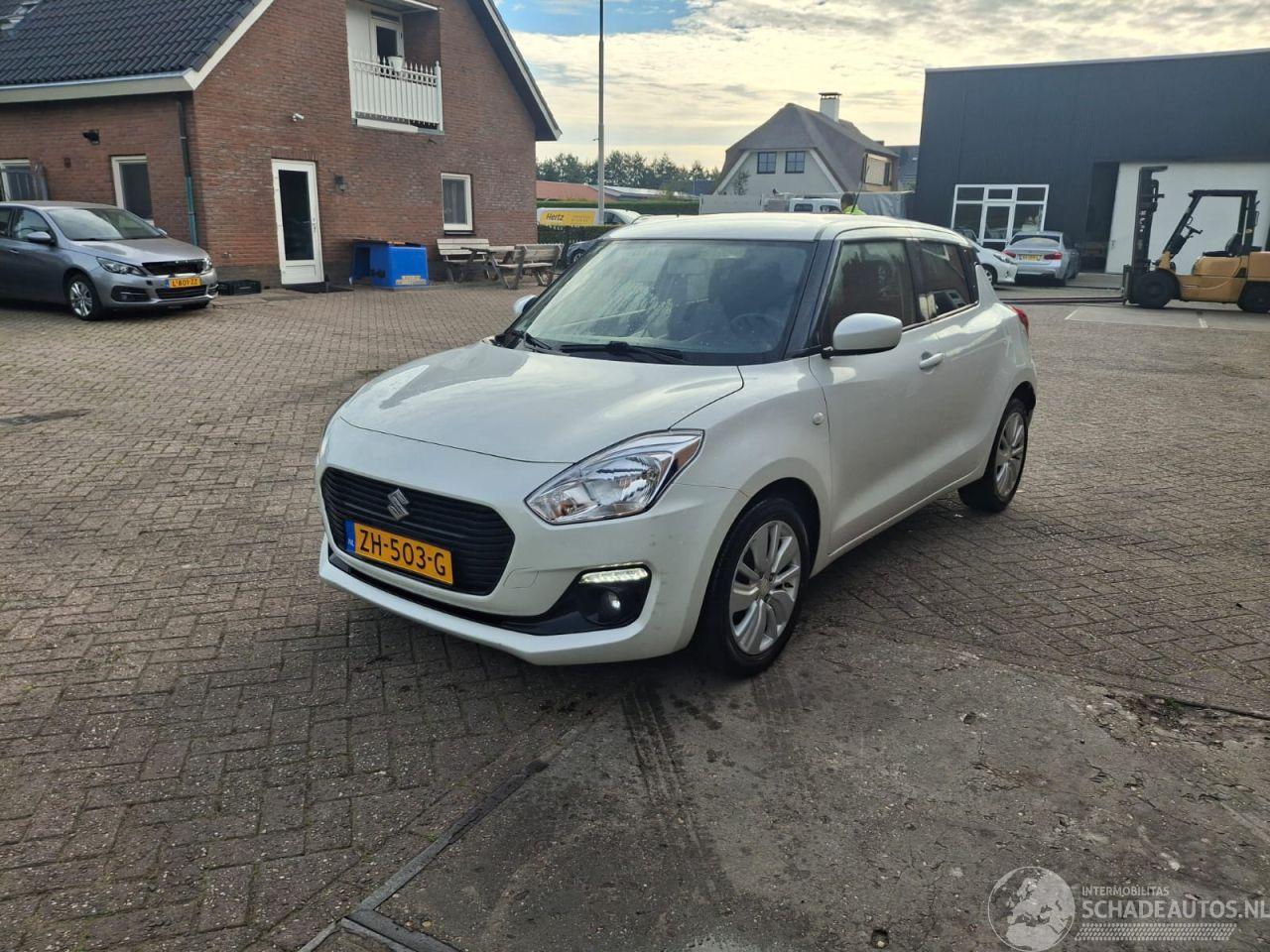 Suzuki Swift 1.2i  90pk navi airco