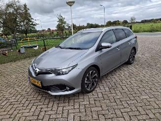 uszkodzony samochody osobowe Toyota Auris 1.6 diesel   navi clima 2016/6