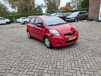 Toyota Yaris 1.0 vtti  69pk  airco picture 3
