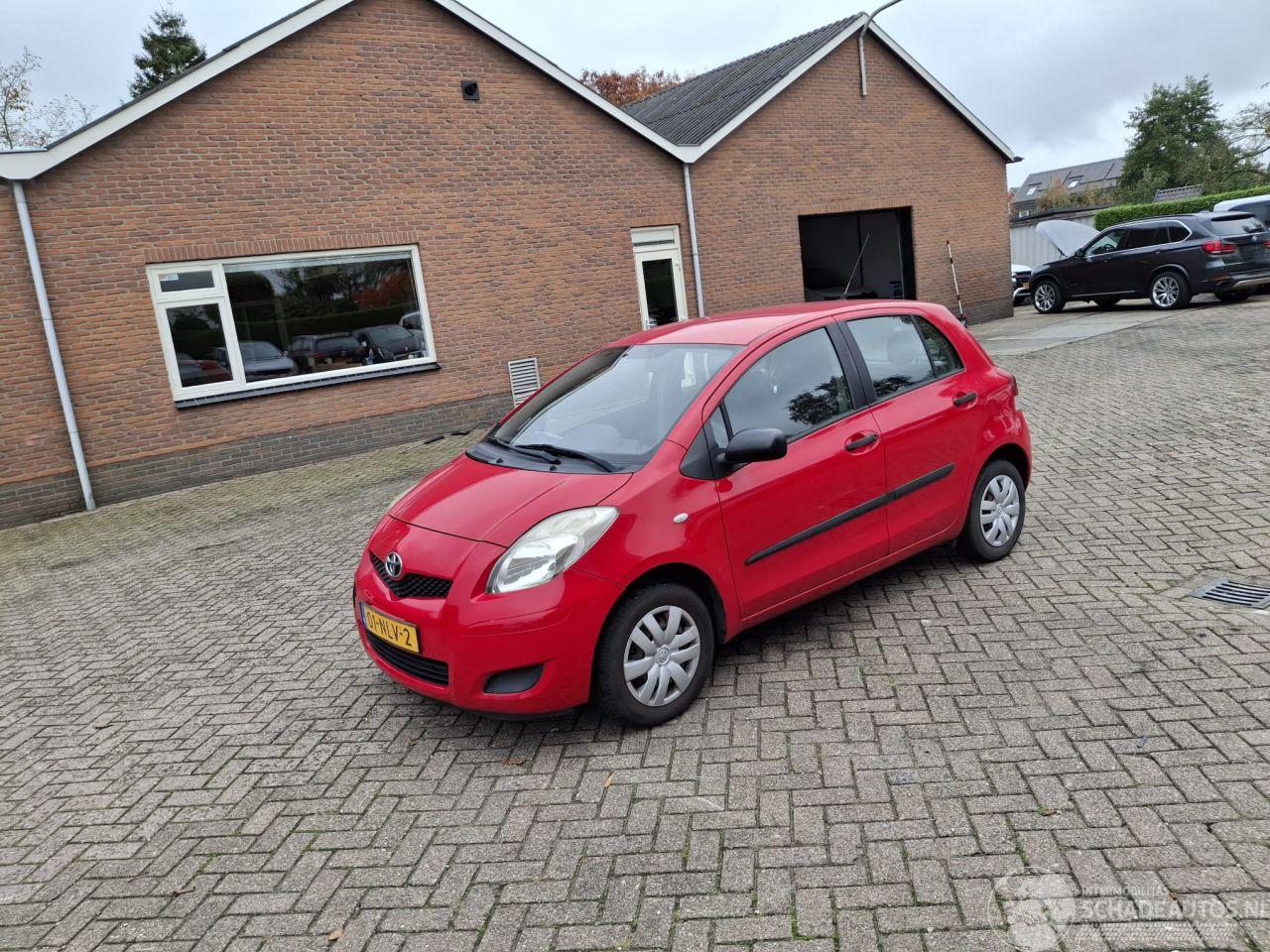 Toyota Yaris 1.0 vtti  69pk  airco