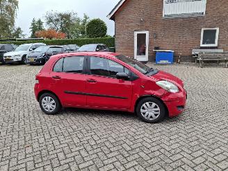 Toyota Yaris 1.0 vtti  69pk  airco picture 4