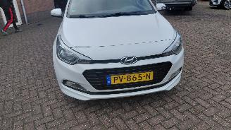 Hyundai I-20 1.0 tgdi  74kw     airco picture 4