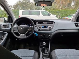 Hyundai I-20 1.0 tgdi  74kw     airco picture 8