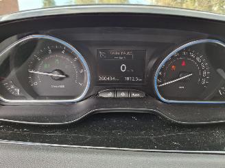 Peugeot 208 1.6 vti  88kw   clima picture 8
