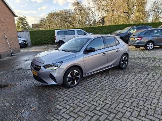 Vaurioauto  passenger cars Opel Corsa-E 136pk navi    50kwh   navi 2022/2