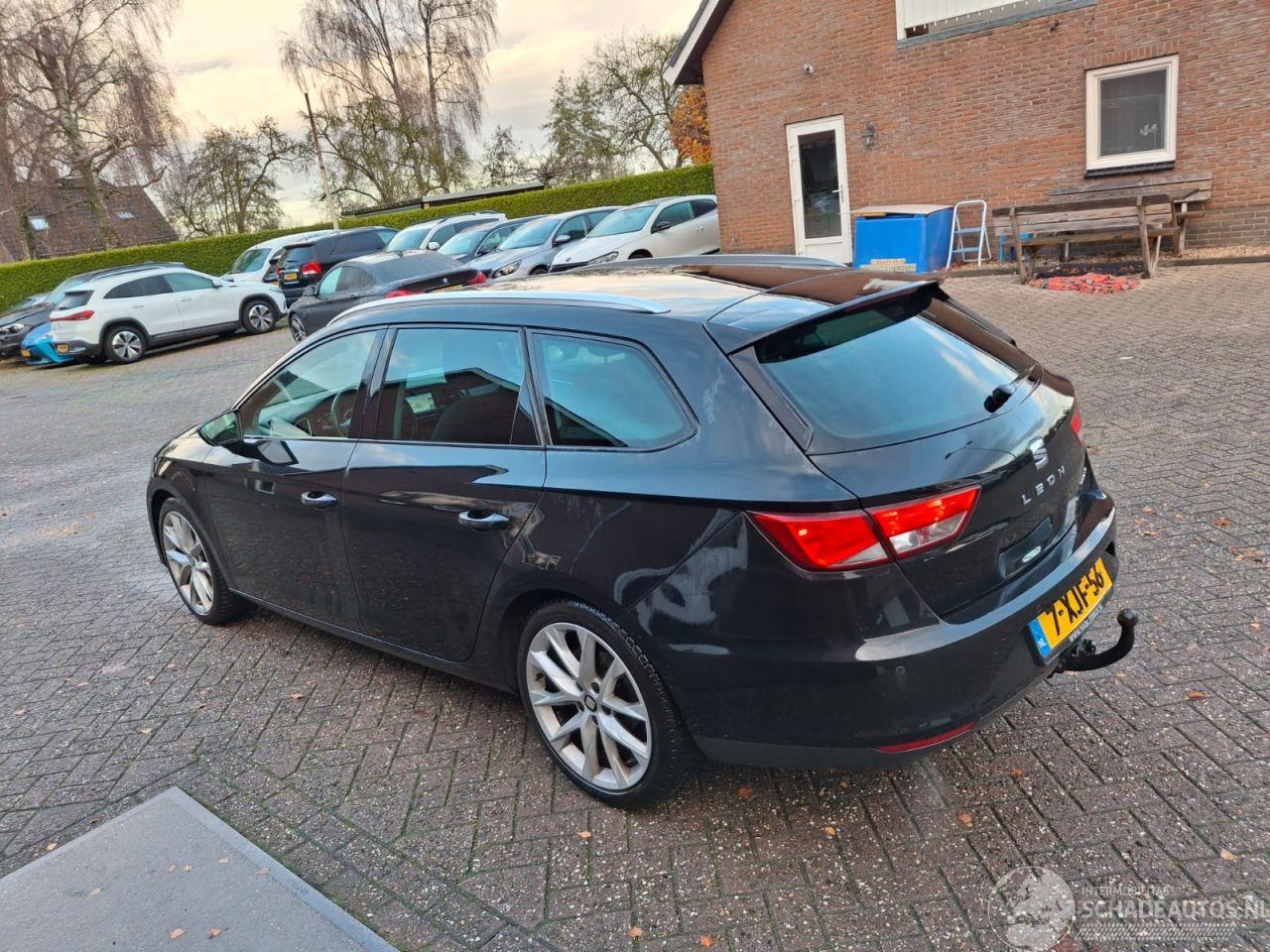 Seat Leon 1.6 tdi   navi clima