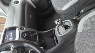 Toyota Aygo 1.0 vtti  x play automaat picture 4