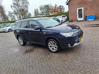 Mitsubishi Outlander 2.0 phev hybrid   121pk  navi picture 10