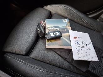 BMW 3-serie 318 i m sport   136pk clima picture 9