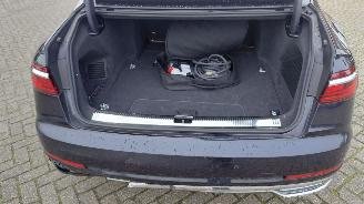 Audi A8 3.0i hybrid  lang uitvoering   310kw picture 15