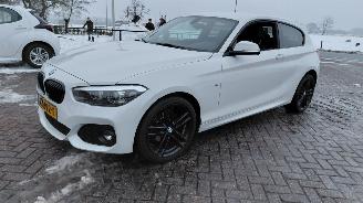 BMW 1-serie 118  m sport automaat picture 3