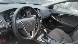 Volvo V-40 1.6i cross country  179pk navi picture 7