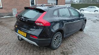 Volvo V-40 1.6i cross country  179pk navi picture 3