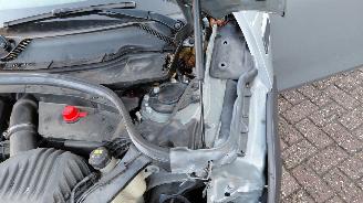 Mini Clubman 1.5i 102 pk  clima navi picture 10