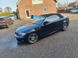 uszkodzony samochody osobowe BMW 1-serie 118i m sport cabrio  143pk   automaat 2014/1