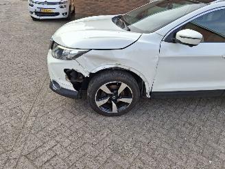 Nissan Qashqai 1.2i 85kw pano  clima navi picture 3