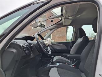 Citroën Grand C4 Picasso 1.2  96kw  clima navi picture 2