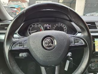 Skoda Superb 1.4 tsi automaat   clima navi picture 7