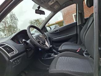 Hyundai I-20 1.2i 5drs airco   86pk picture 3