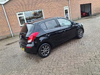 Hyundai I-20 1.2i 5drs airco   86pk picture 7