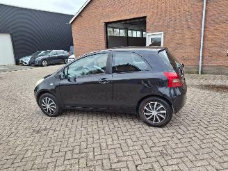 Toyota Yaris 1.0 vti   airco  69pk picture 9