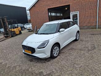 krockskadad bil auto Suzuki Swift 1.2 hybrid   navi  clima 2025/5