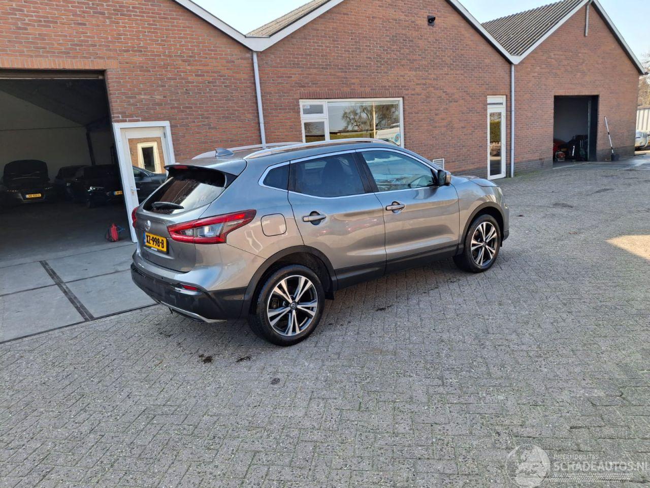 Nissan Qashqai 1.2 n  connecta  pano navi