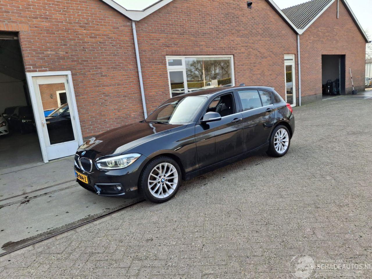 BMW 1-serie 118i   136pk  clima