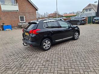 Peugeot 2008 1.2 vti  82pk pano automaat navi picture 14