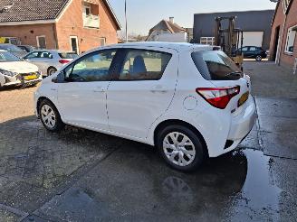 Toyota Yaris 1.5 hybrid  clima    navi picture 14