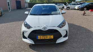 Toyota Yaris 1.5 hybrid  navi clima picture 4