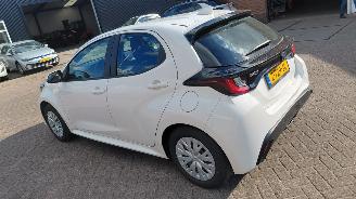 Toyota Yaris 1.5 hybrid  navi clima picture 2