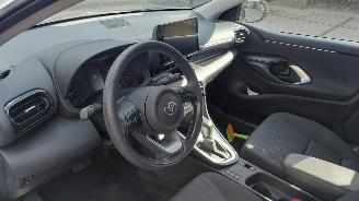 Toyota Yaris 1.5 hybrid  navi clima picture 6