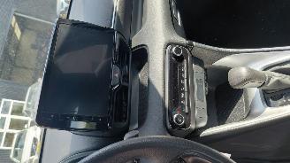 Toyota Yaris 1.5 hybrid  navi clima picture 8