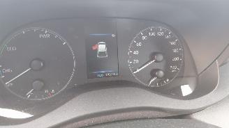 Toyota Yaris 1.5 hybrid  navi clima picture 7