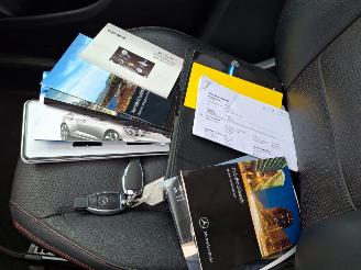 Mercedes B-klasse 180 1.6i  90kw pano navi picture 9