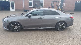 Mercedes Cla-klasse 180  amg uitvooering   136pk  pano navi picture 4