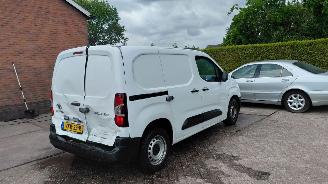 Toyota Proace 1.5 d4d   99pk 3 zitter  navi picture 3